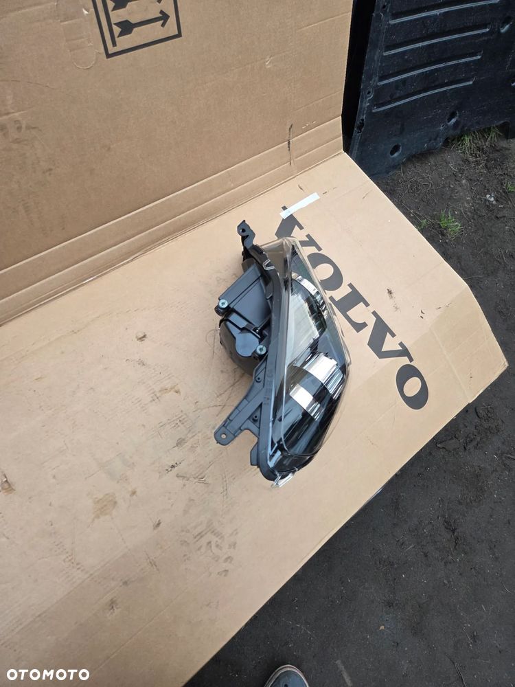 Reflektor Lampa prawa prawy przód przednia OPEL ASTRA H III GTC Xenon 93190391 - 6