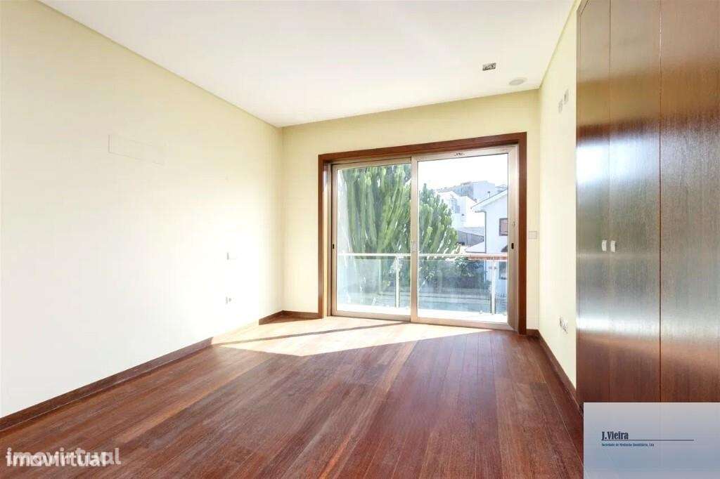 Moradia T4 nova centro de Gaia - Grande imagem: 4/8