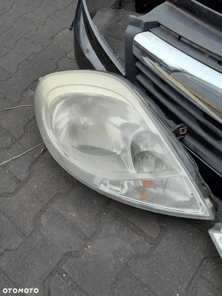 Lampy przód komplet Opel Vivaro 08r - 4