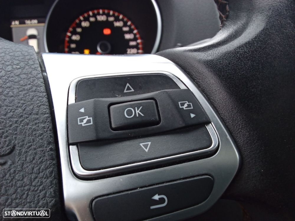 VW Golf 2.0 GTI - 22