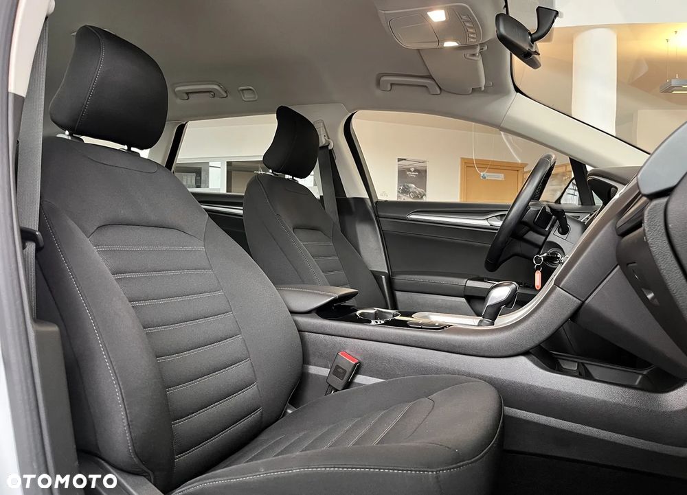 Ford Mondeo 2.0 TDCi Titanium PowerShift - 24