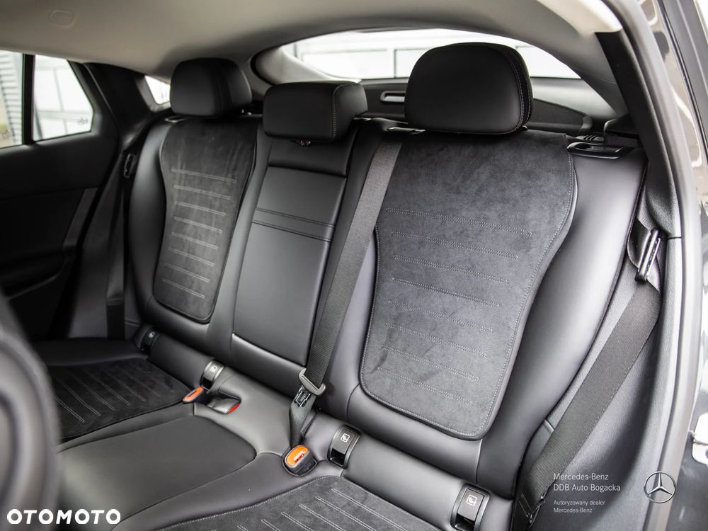 Mercedes-Benz GLC Coupe 220 d mHEV 4-Matic AMG Line - 12