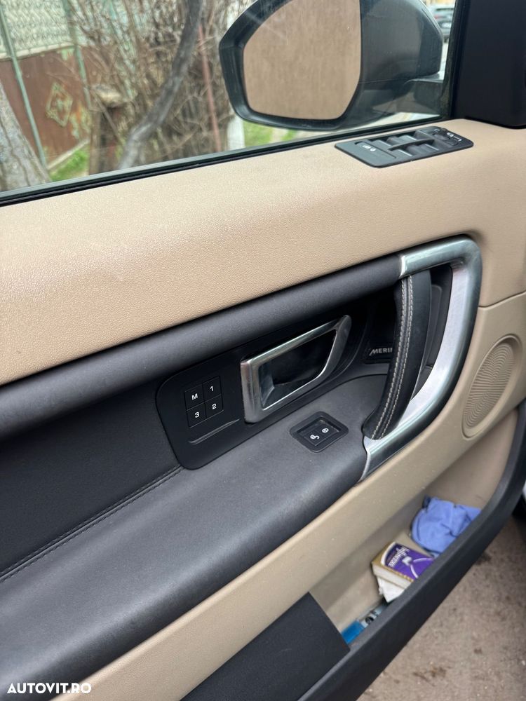 Land Rover Discovery Sport - 21