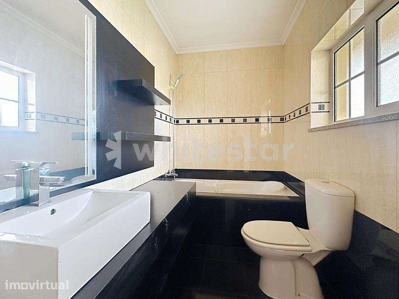 Moradia, 260 m², Vidago, Arcossó, Selhariz e Vilarinho das Paranheiras - Grande imagem: 3/6