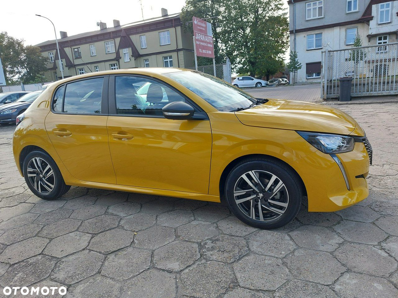 Peugeot 208 - 6