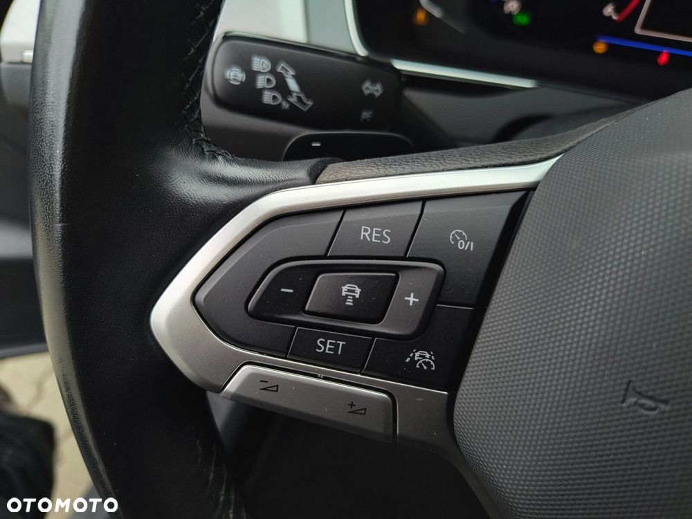 Volkswagen Passat 2023