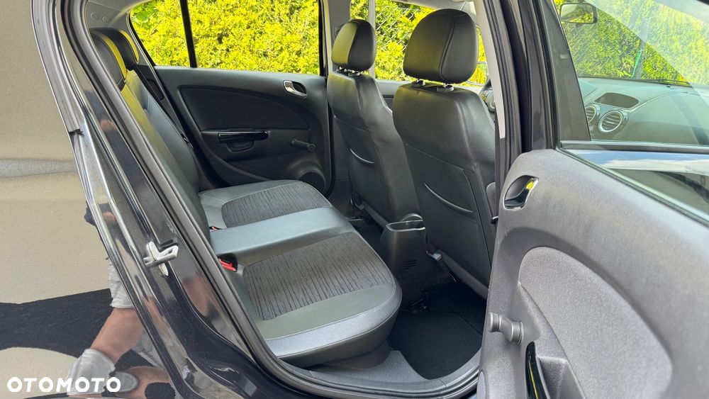 Opel Corsa - 22