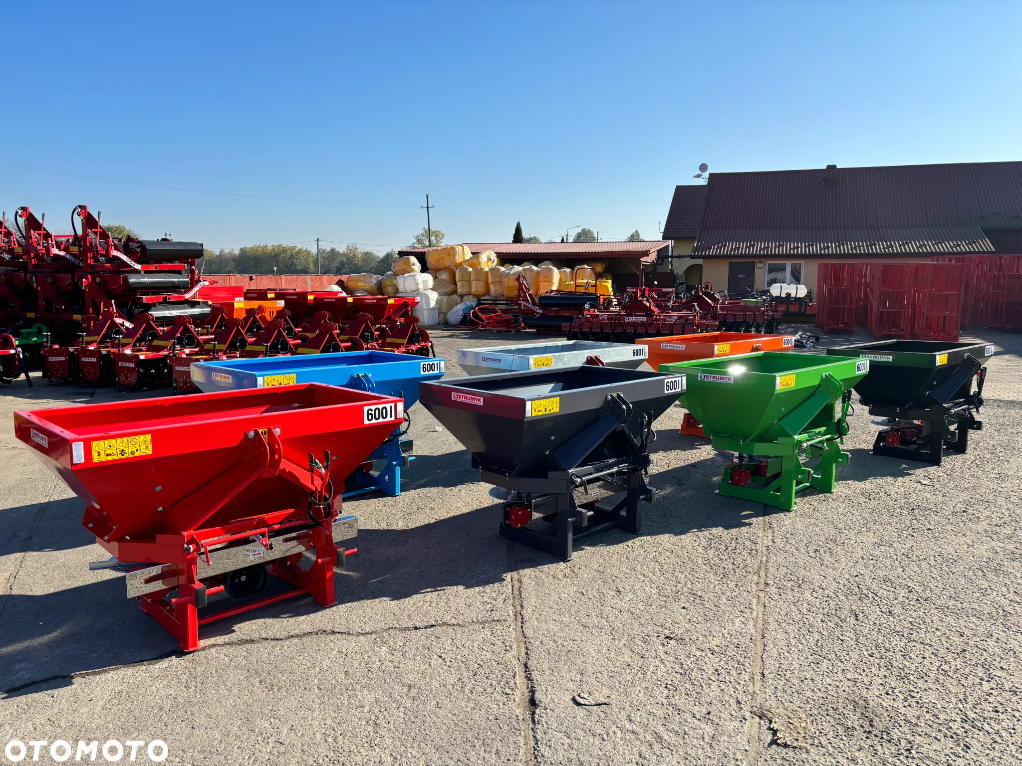 Rozsiewacz/siewka nawozu/ hydrauliczna/STRUMYK/ Darmowy transport/ DOSTĘPNE POJEMNOŚCI:600,800,1000,1200l - 11