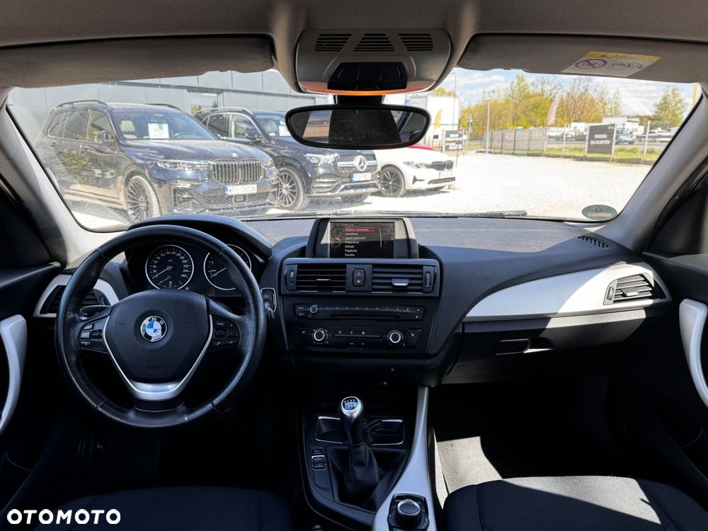 BMW Seria 1 116i - 12