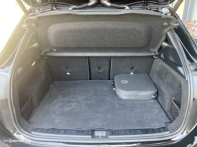 Mercedes-Benz EQA 250 AMG Line - 32