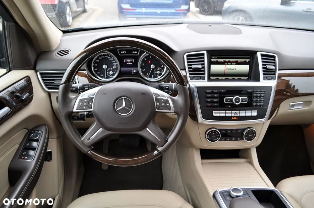 Mercedes-Benz ML 350 4MATIC BlueEFFICIENCY 7G-TRONIC Edition 1 - 27