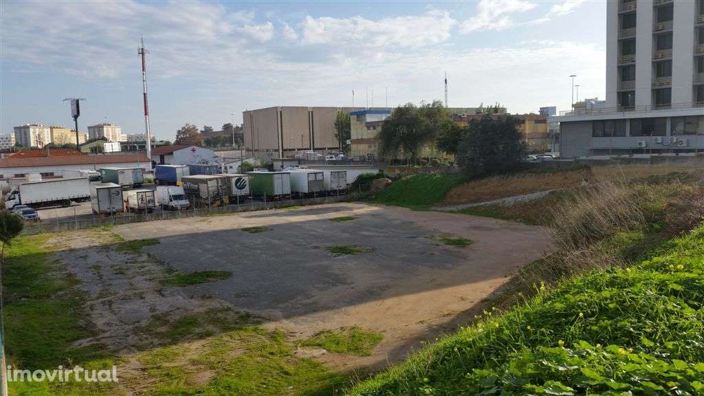 Terreno para Hotel, junto ao Aeroporto Lisboa e 2ªCircular. - Grande imagem: 3/25