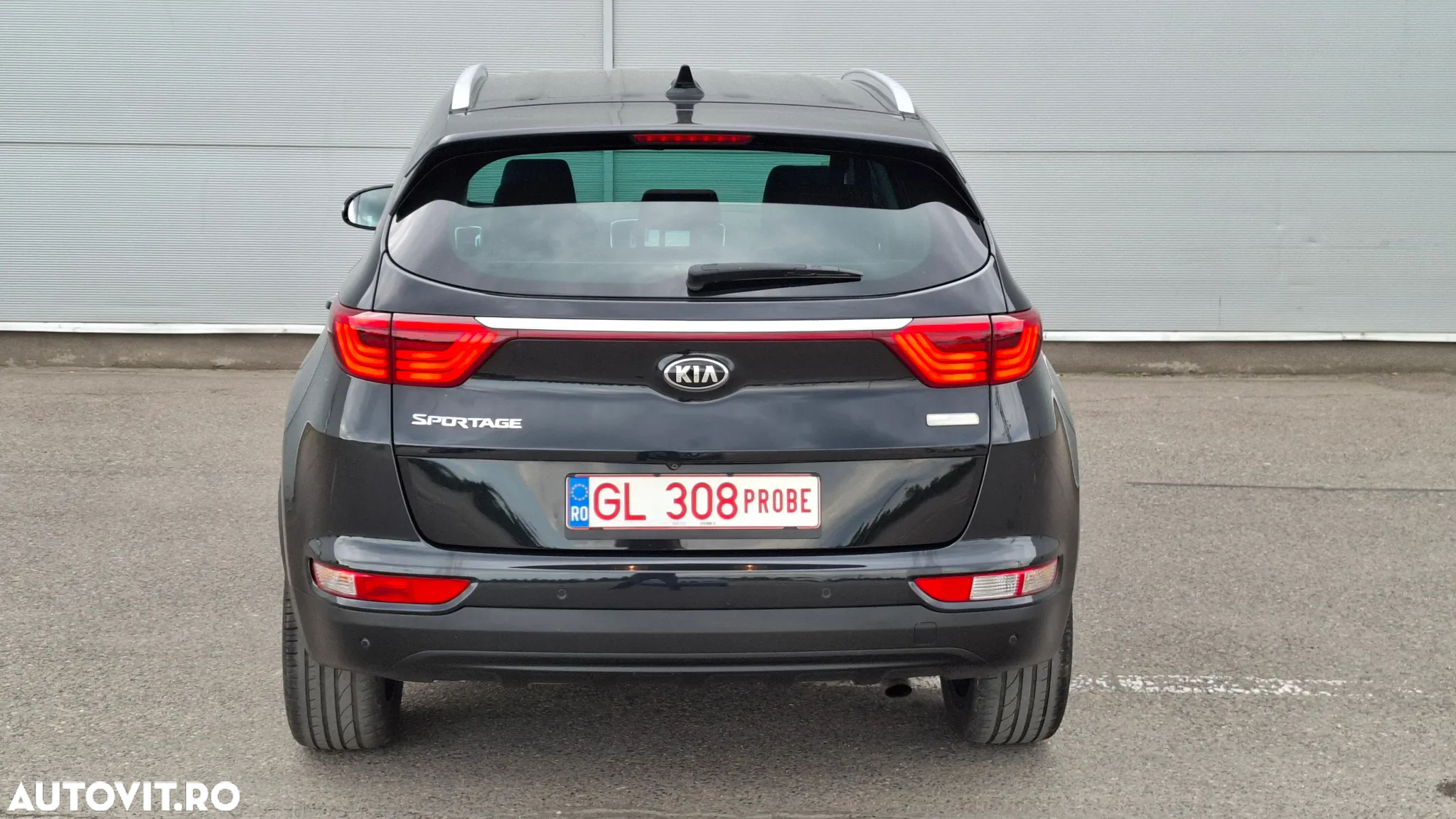 Kia Sportage 1.7 CRDI 2WD Dream-Team Edition - 16