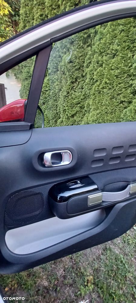 Citroën C3 1.2 PureTech Shine S&S EAT6 - 3