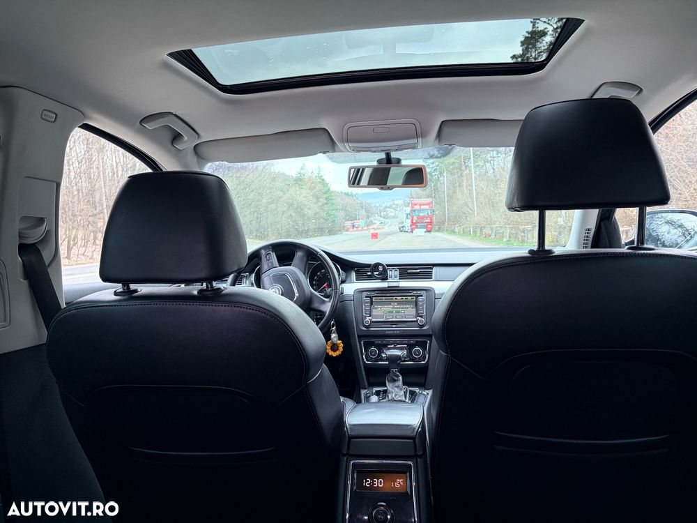 Skoda Superb 2.0 TDI Ambition DSG - 15