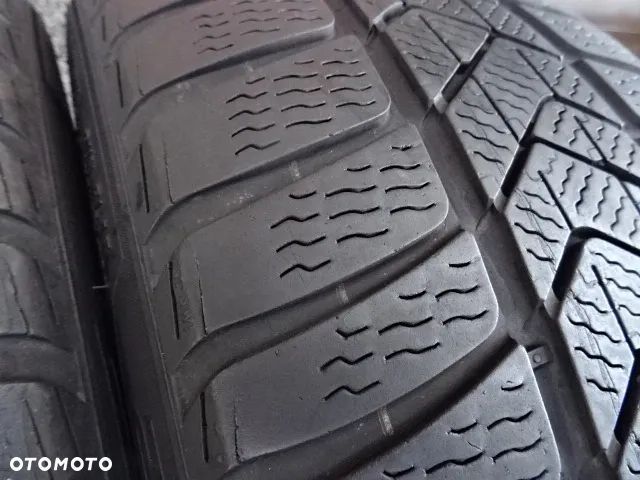 225/40/R18 92W  RSC Pirelli Winter Sotto Zero 3 - 4