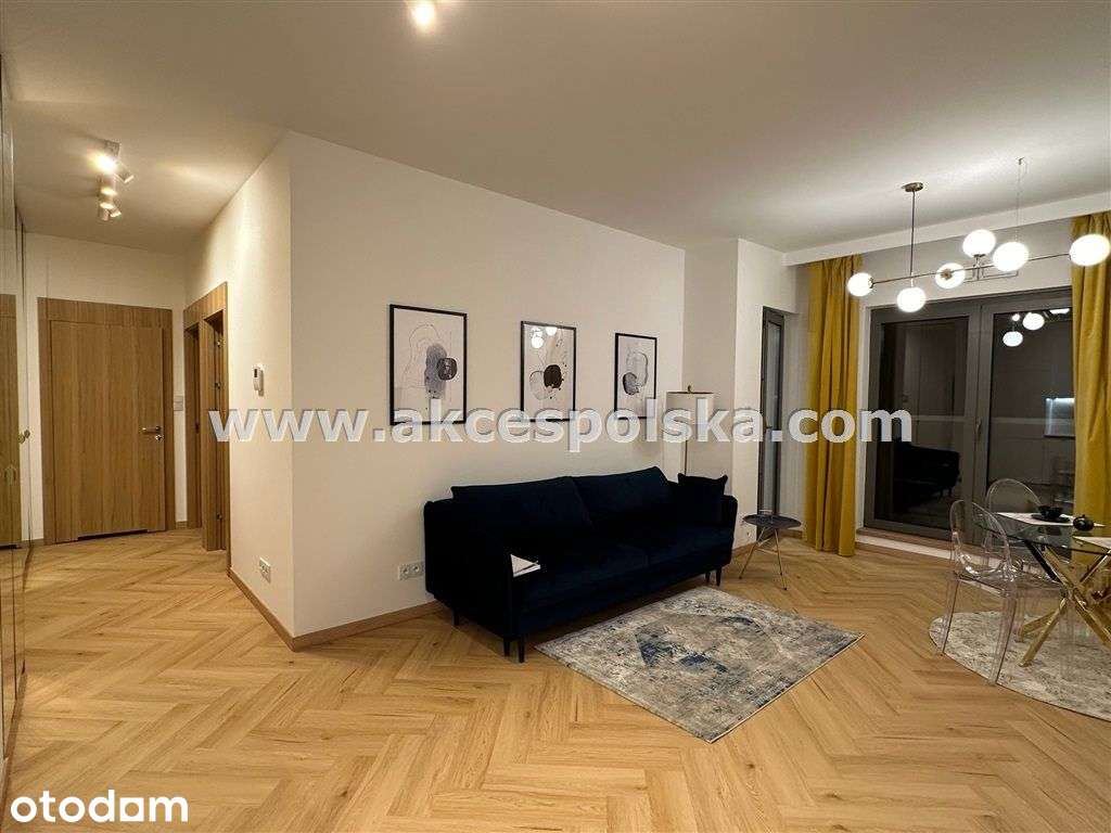 3 Pok, Balkon, Garaż, wejście od ul.Wroniej