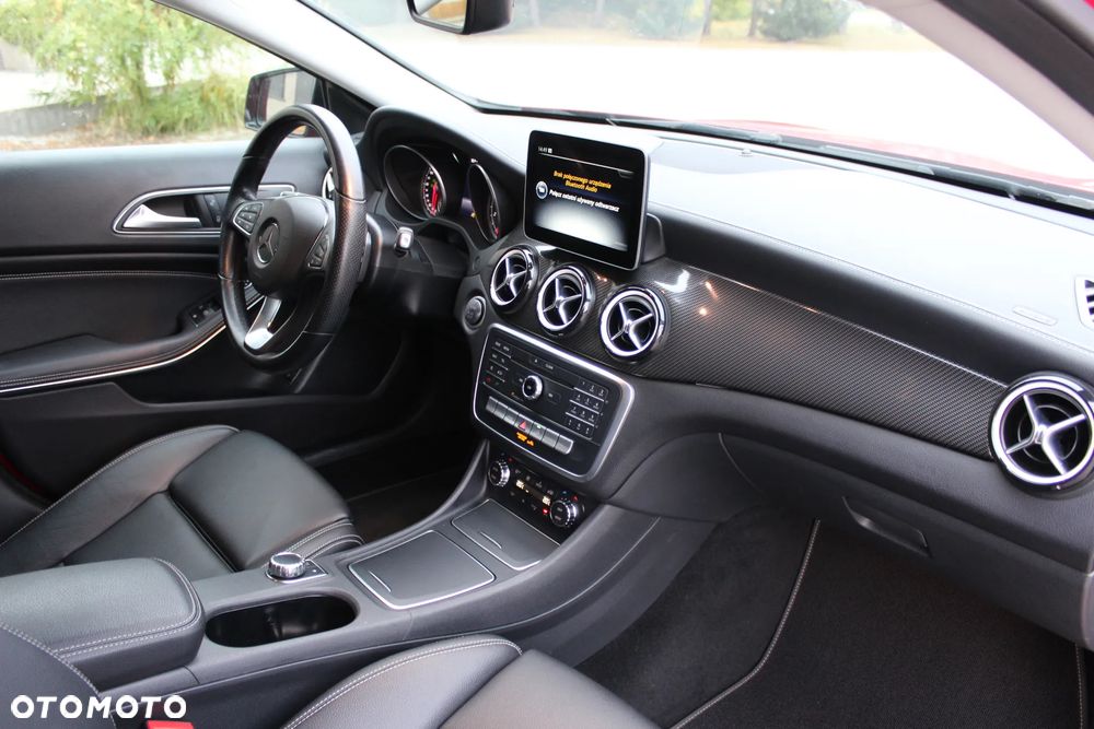 Mercedes-Benz GLA 200 7G-DCT Edition 1 - 10