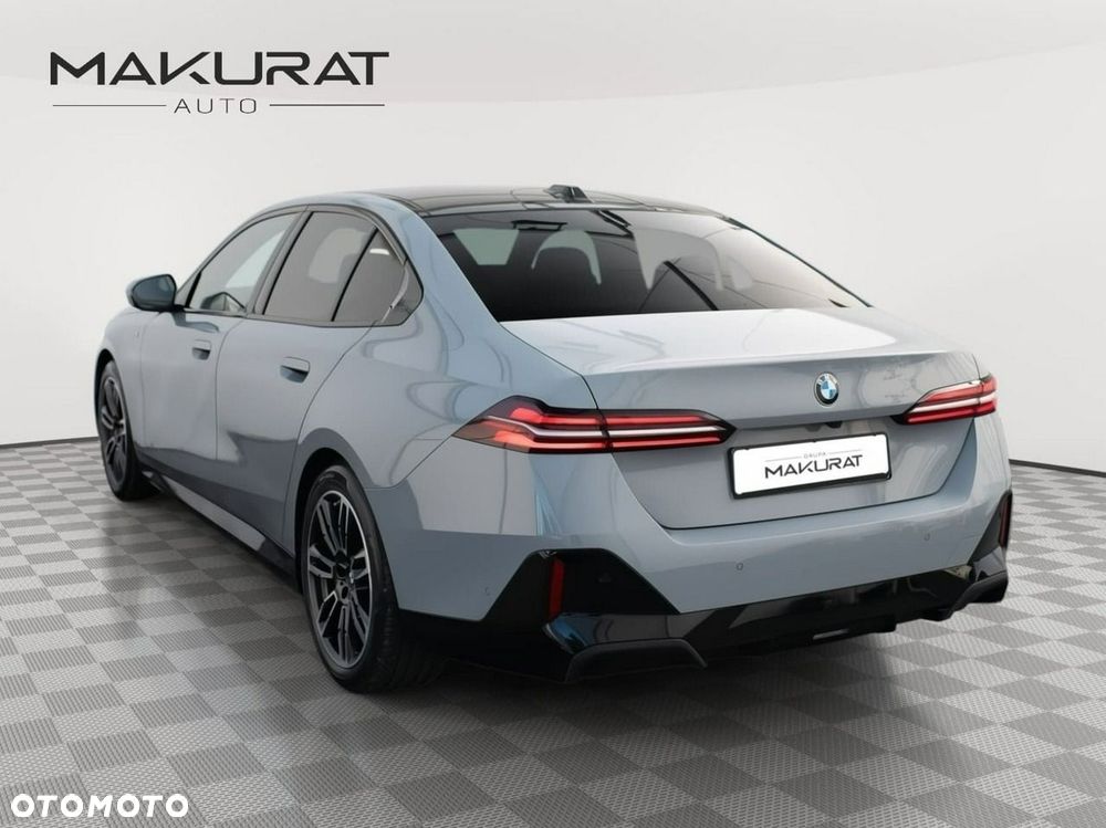 BMW Seria 5 520d mHEV M Sport - 4