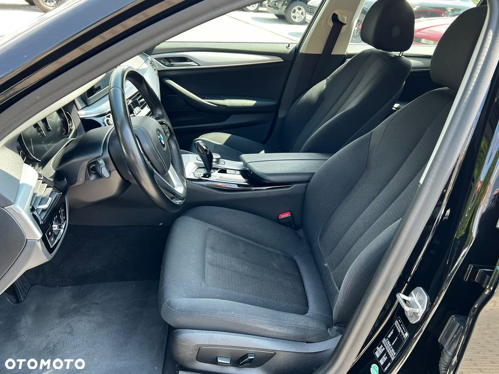 BMW Seria 5 520d - 10