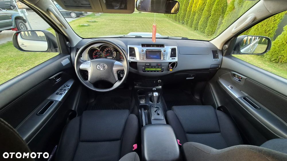 Toyota Hilux - 14