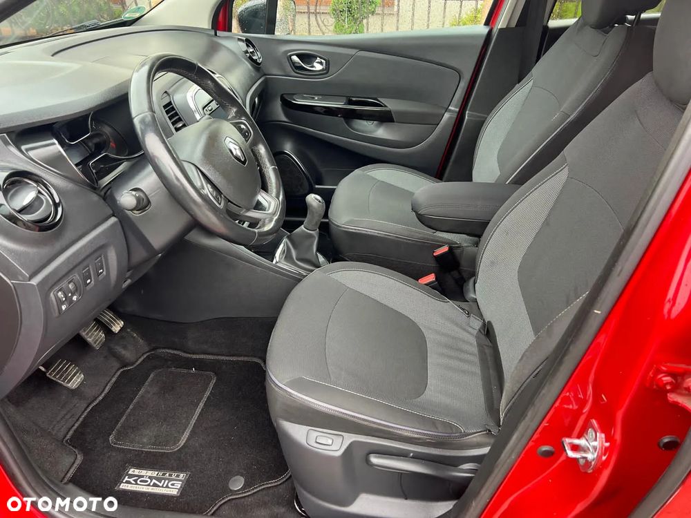 Renault Captur - 28