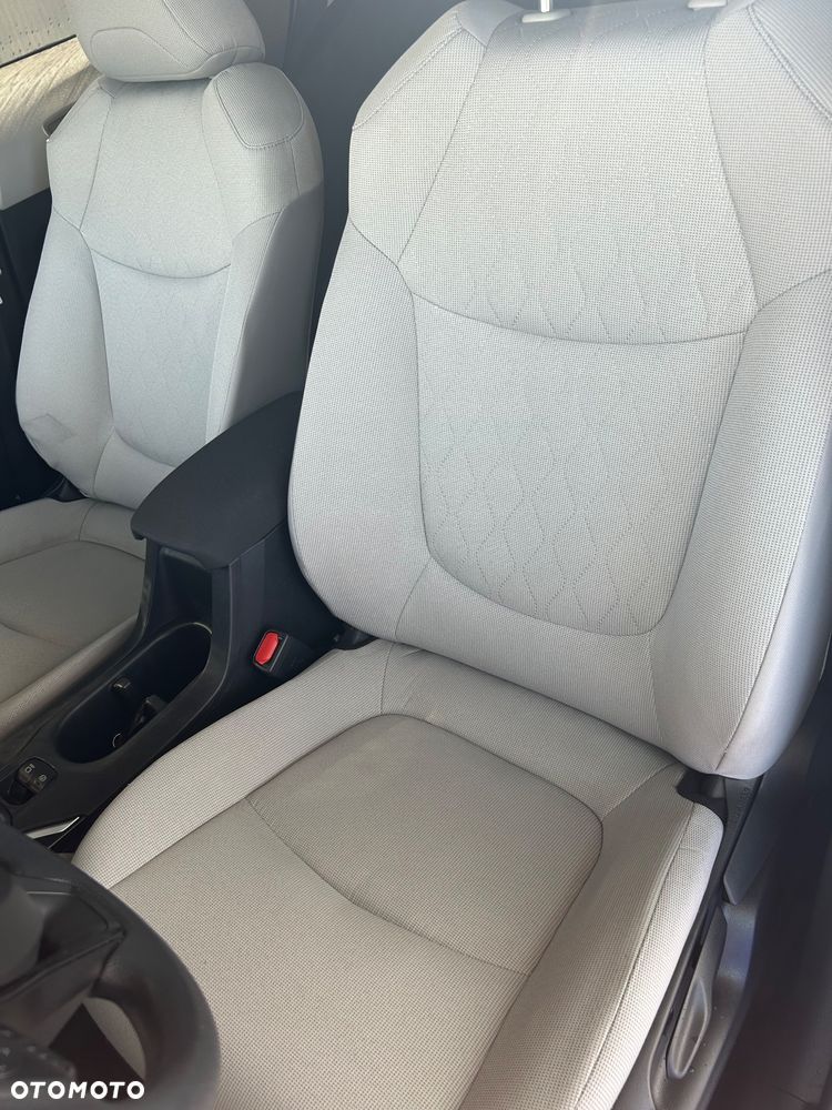Toyota Corolla Cross - 20