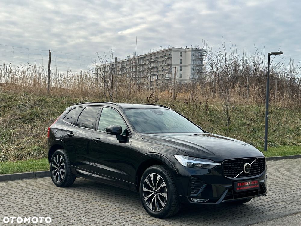 Volvo XC 60 B4 B Plus Dark - 21