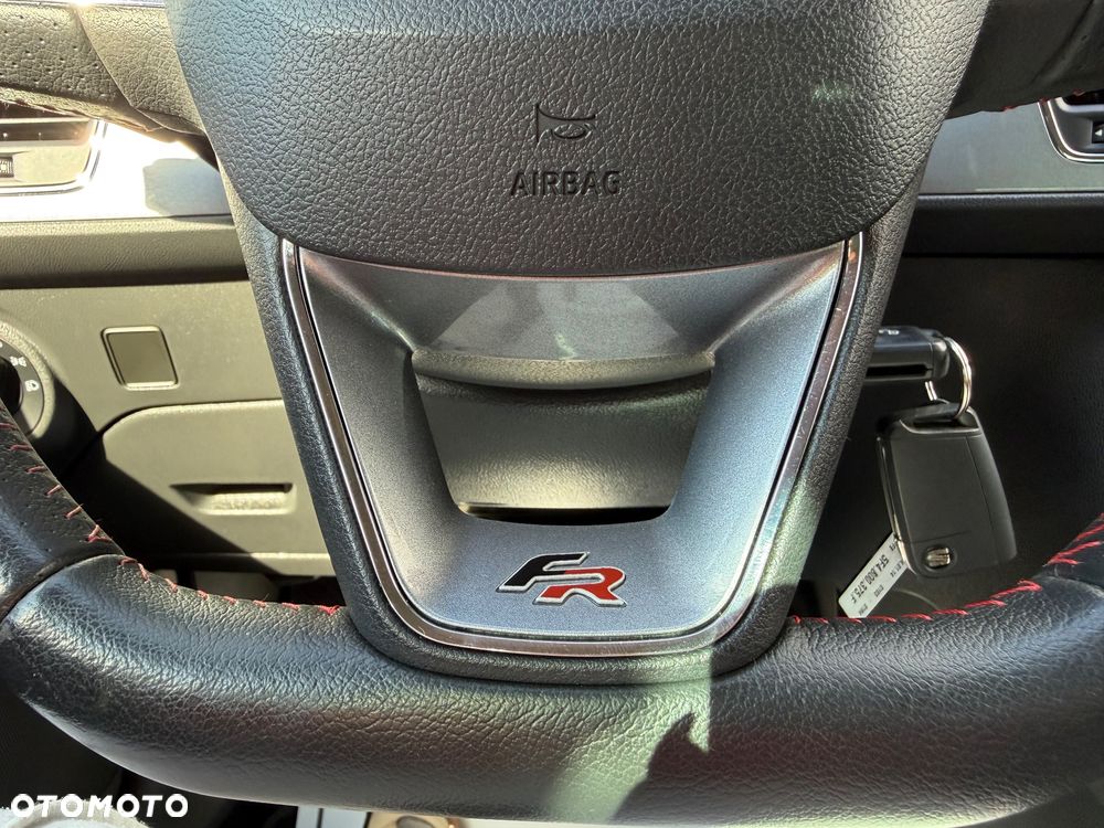 Seat Leon 2.0 TDI DPF Ecomotive FR - 33