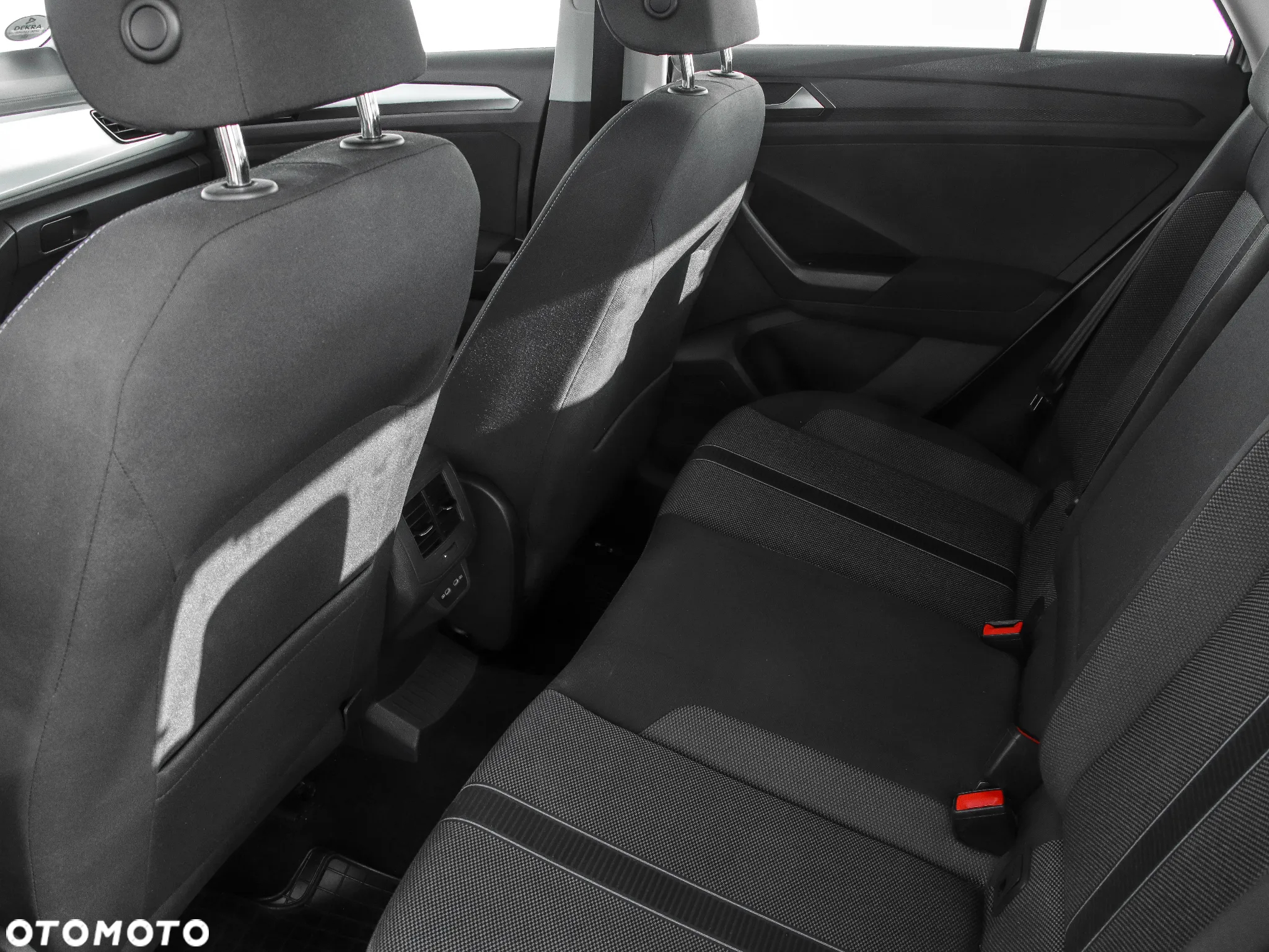 Volkswagen T-Roc 1.5 TSI Life - 11