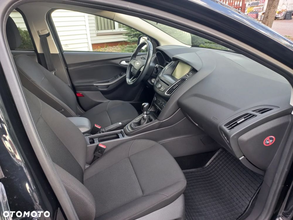 Ford Focus 1.5 EcoBoost Start-Stopp-System Business Edition - 25