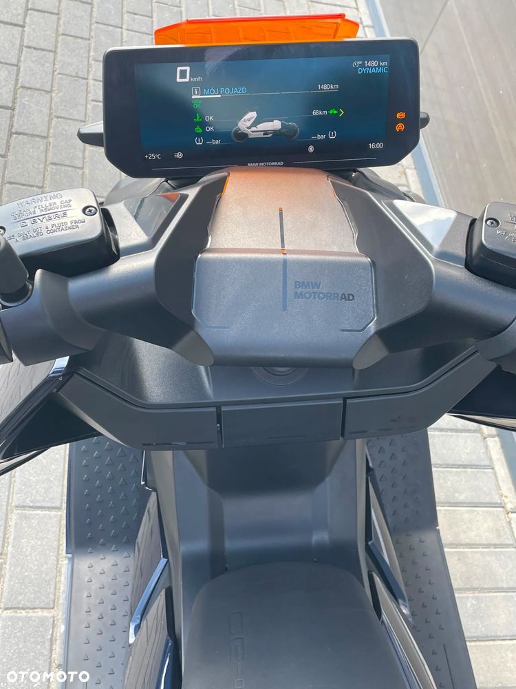 BMW CE 04 - 16