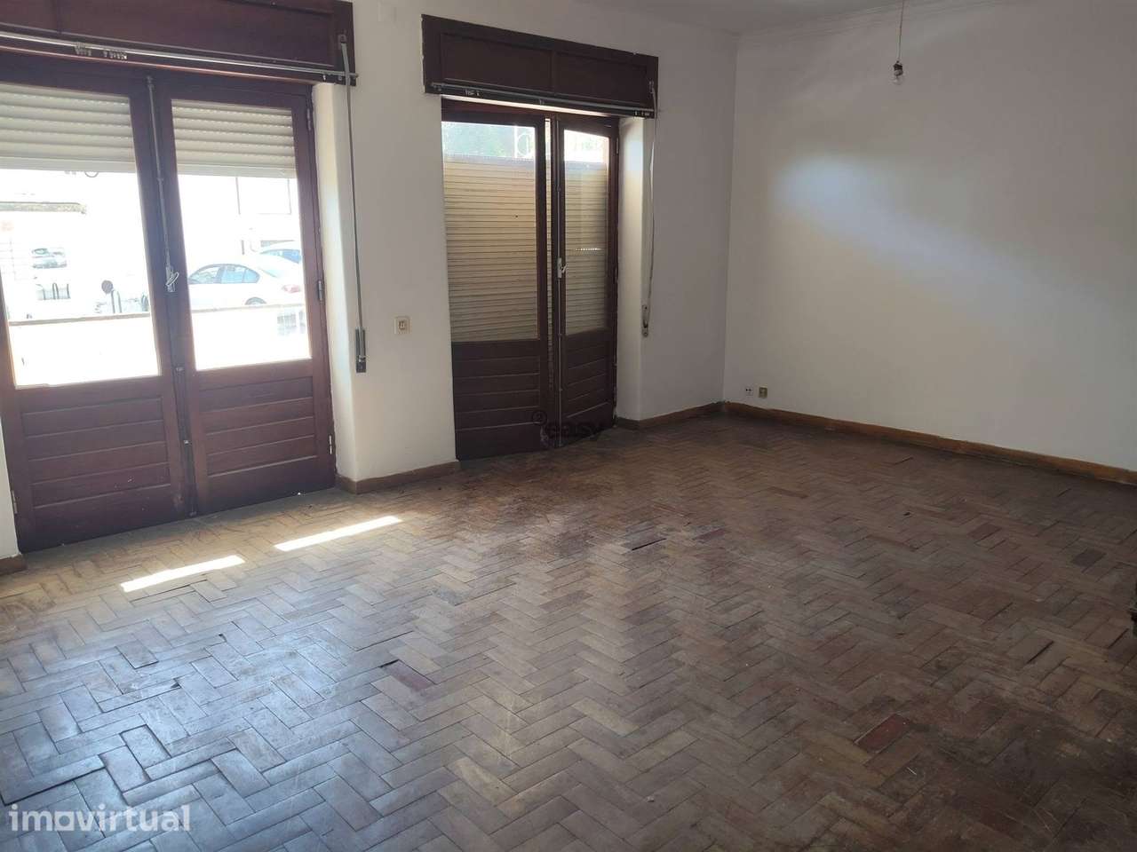 Apartamento T3 | 2 Entradas Independentes | Habitação ou Investimento, - Grande imagem: 2/38