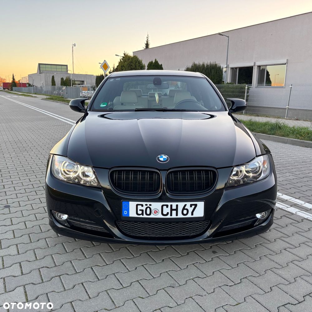 BMW 3 Series 2009 photo 5