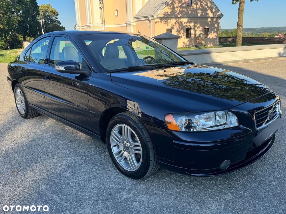 Volvo S60 2.4D Momentum - 5