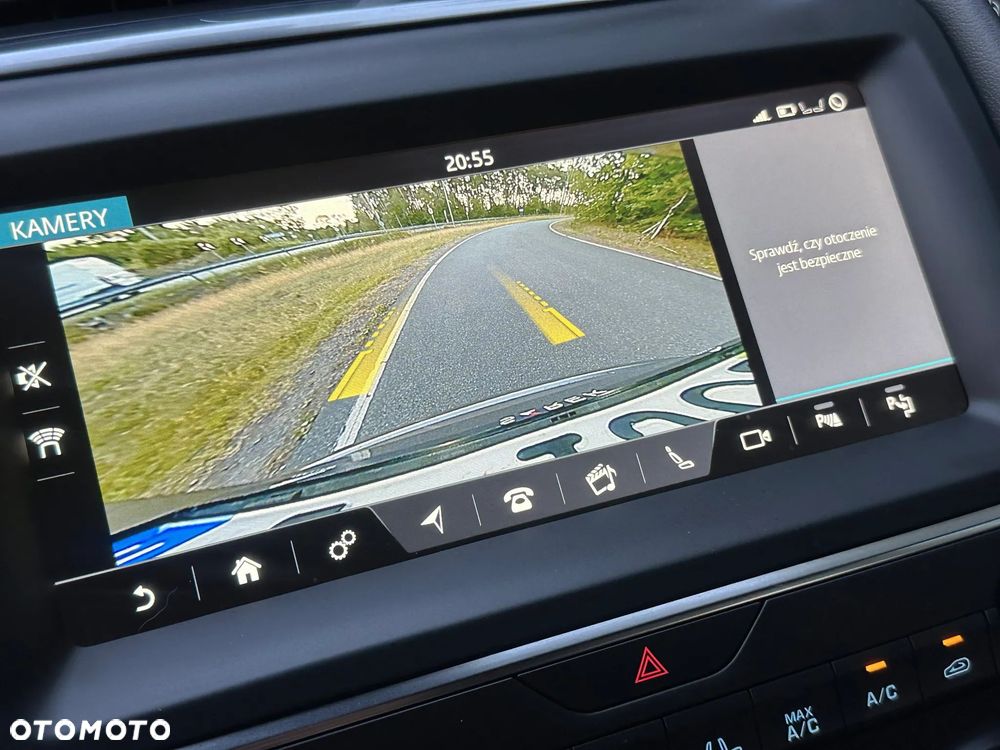 Jaguar E-Pace D150 AWD R-Dynamic - 32