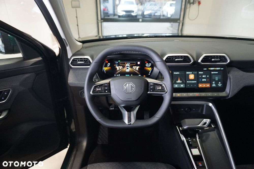 MG ZS - 31