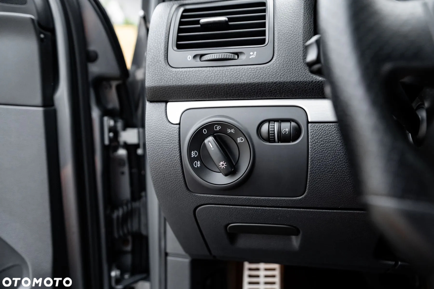 Volkswagen Golf 2.0 GTI DSG - 32