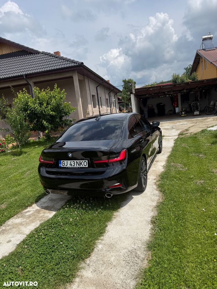 BMW Seria 3 320i Aut. - 10