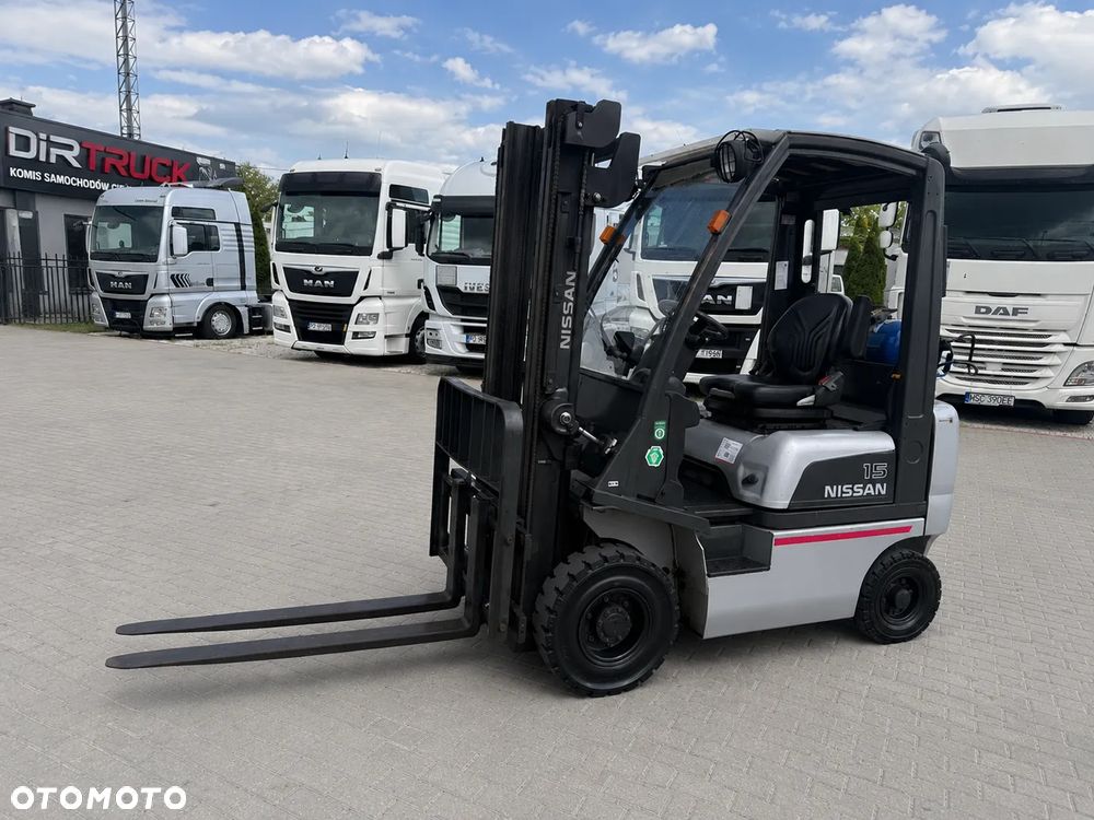 Nissan P1D1A15LQ spalinowy czołowy wózek widłowy z napędem na gaz LPG - 1