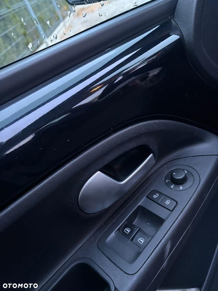 Volkswagen up! - 11