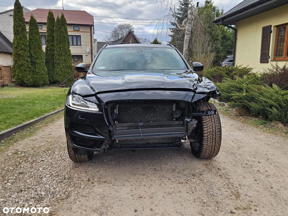 Jaguar F-Pace 2.0 i4D AWD Prestige - 4