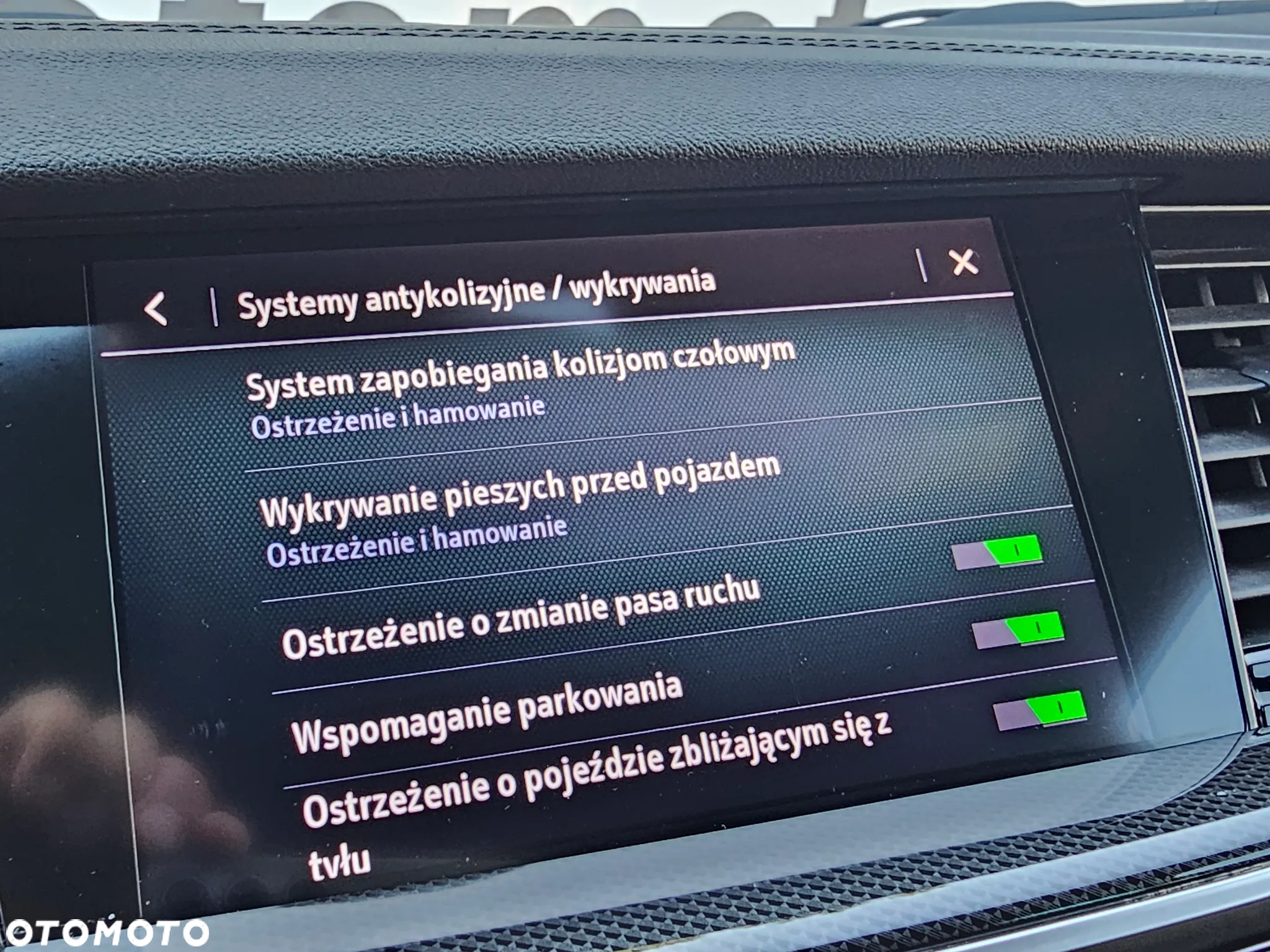 Opel Insignia 2.0 CDTI 4x4 GSi S&S - 28