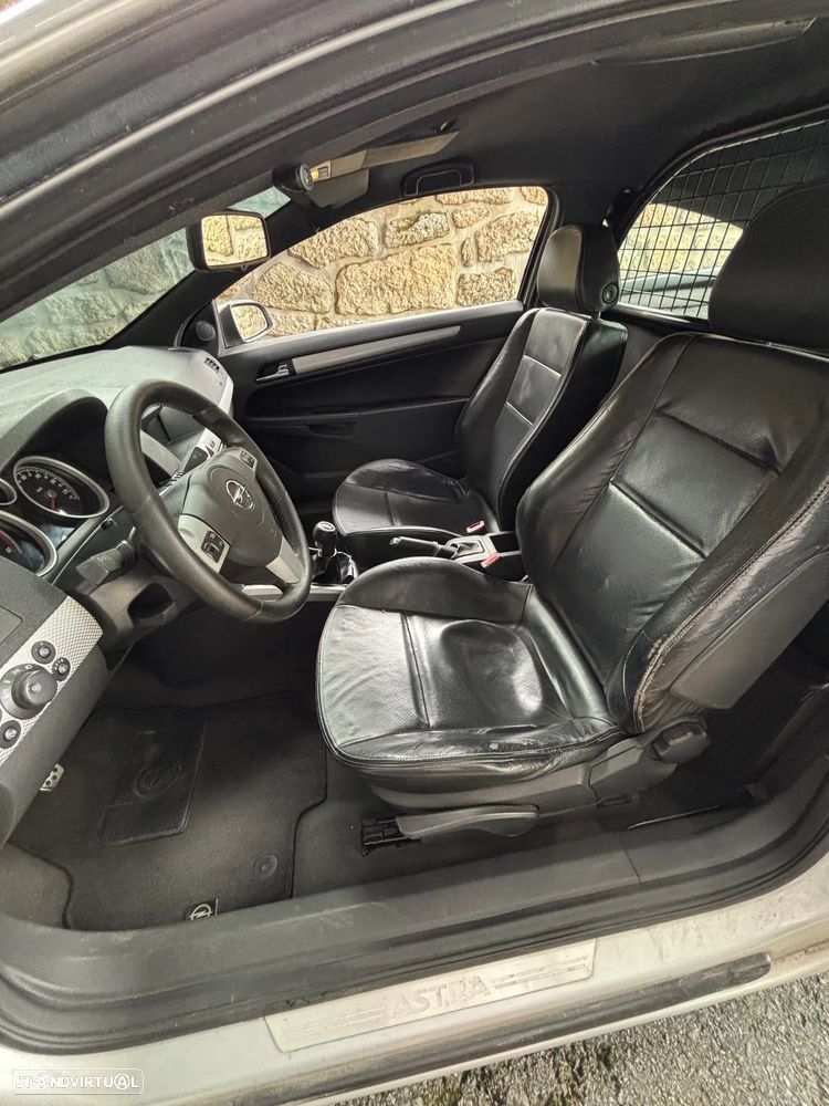 Opel Astra GTC 1.7 CDTi - 9