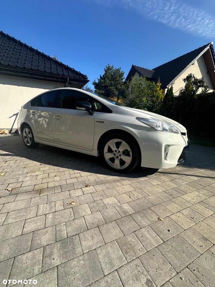 Toyota Prius Plug-in 1.8 HSD Prestige - 8