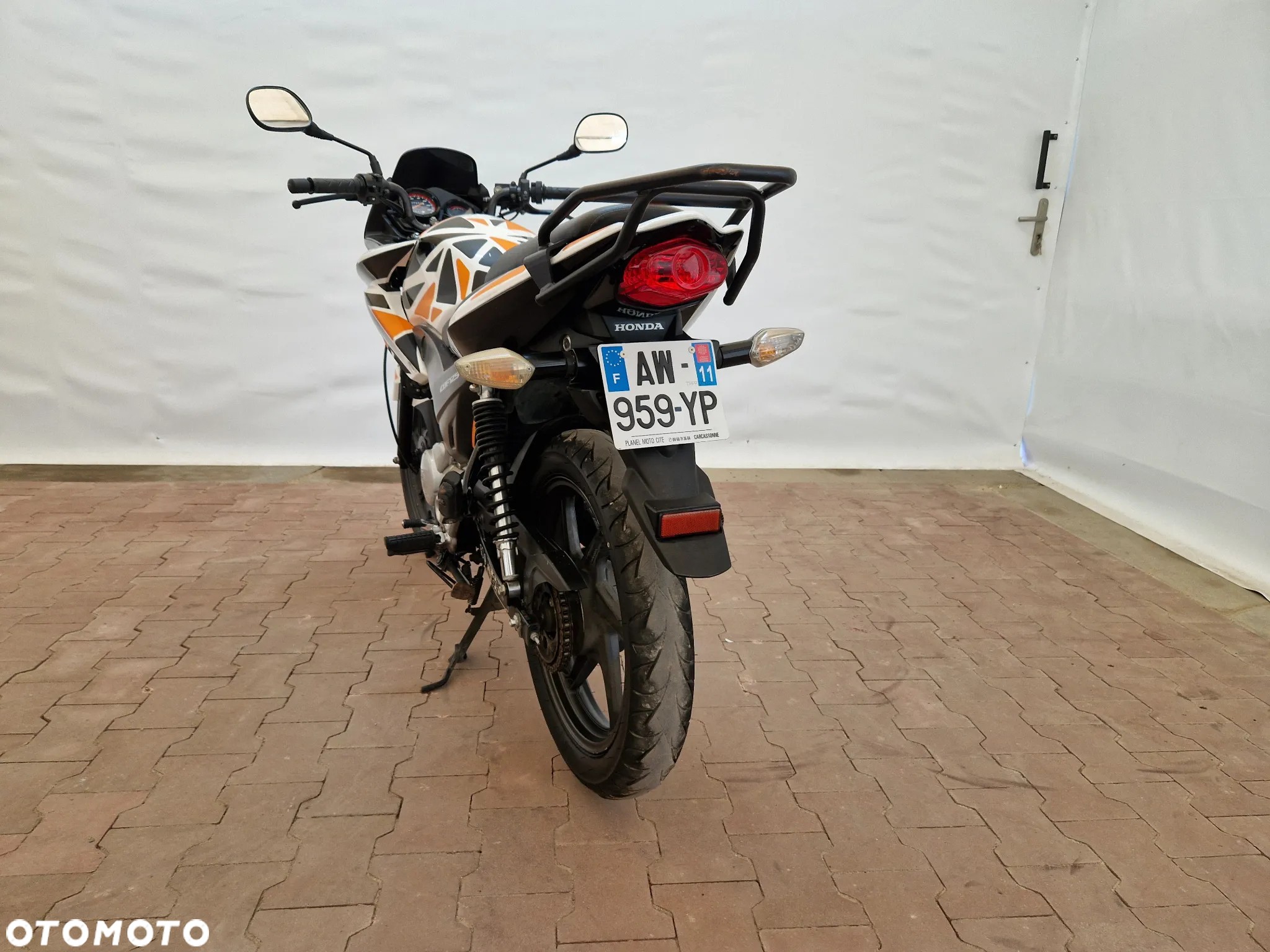 Honda CBF - 12