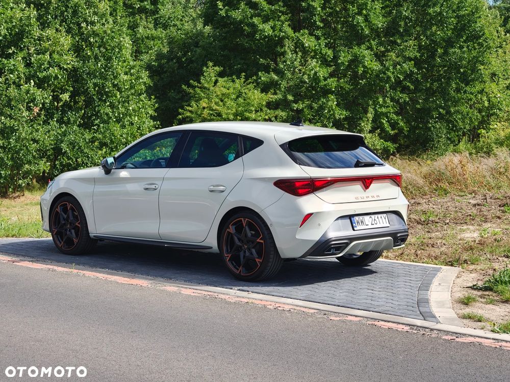Cupra Leon 1.5 eTSI DSG - 10