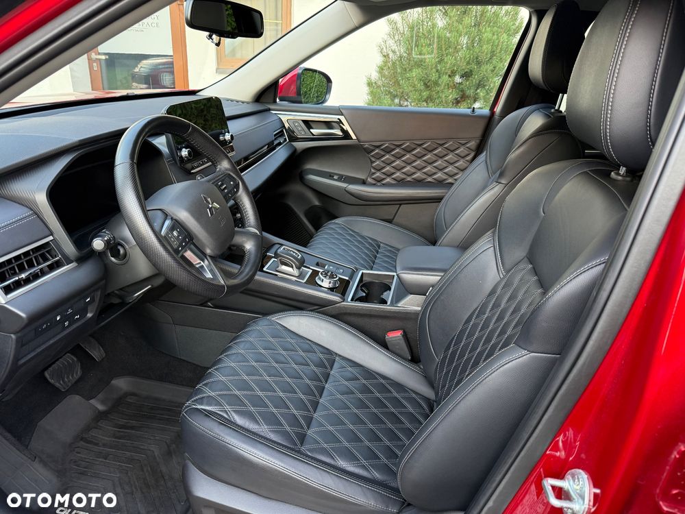 Mitsubishi Outlander 2.4 4WD Diamant PLUS - 12