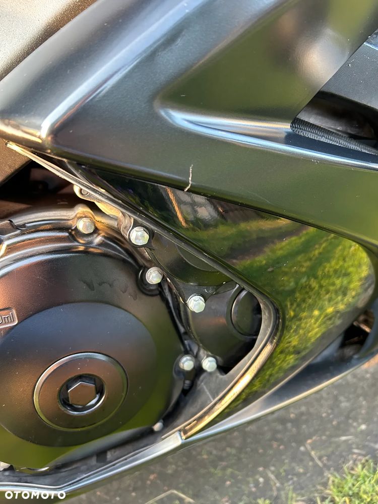 Suzuki GSX-R - 8