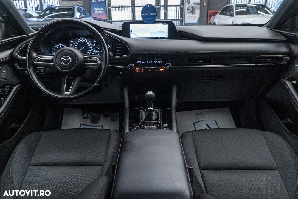 Mazda 3 e-SKYACTIV-G 2.0 M HYBRID 150 SELECTION - 33